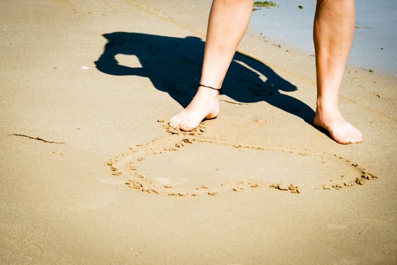 Free stock image of Making a heart in the sand created by Luka