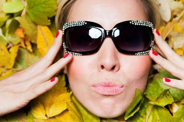 Free stock image of Girl with sunglasses created by 2happy