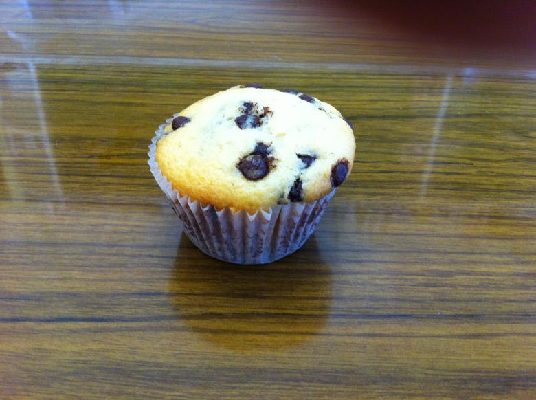 Free stock image of One Choc-chip muffin created by mlle