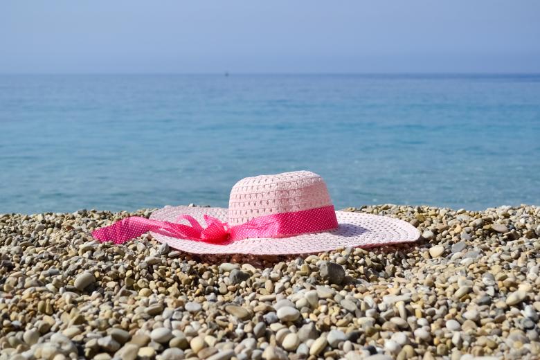 Free stock image of Hat near the sea created by Octavian