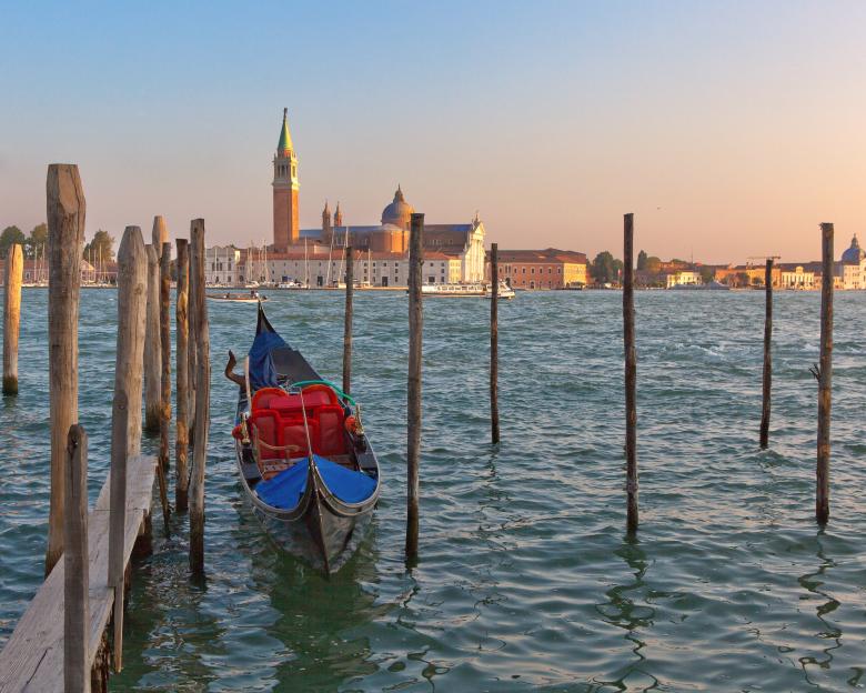 Free stock image of Gondola created by Geoffrey Whiteway