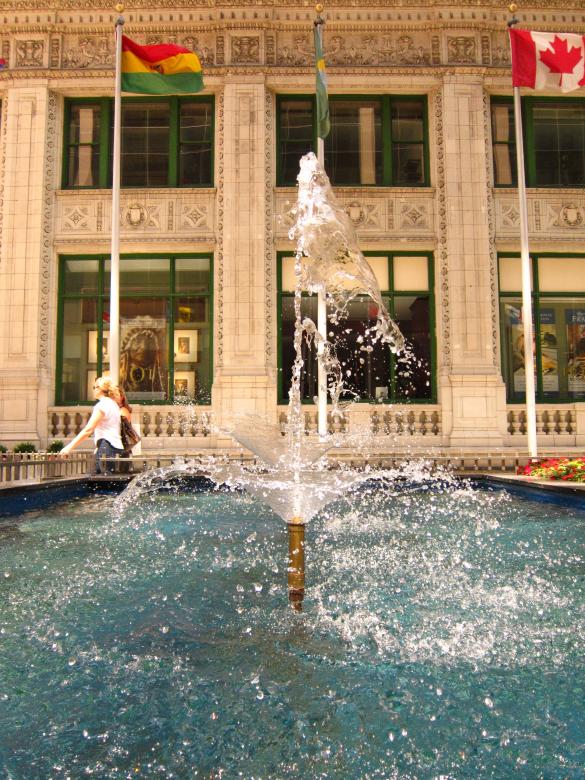 Free stock image of Chicago Fountain created by Brian