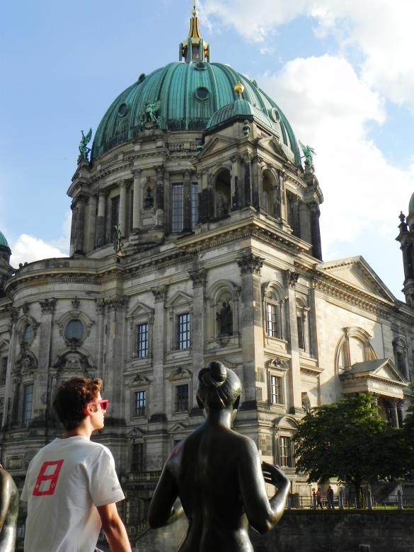 Free stock image of A statue regarding Berlin Church created by Michele Prudente