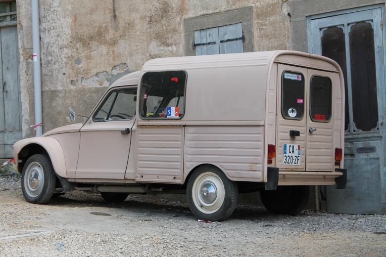 Free stock image of Old car created by De Swert Nicolas