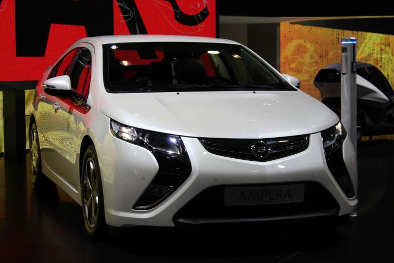 Free stock image of Opel Ampera created by De Swert Nicolas