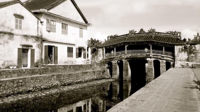 Free stock image of Bridge in old town created by Anthony Nguyen