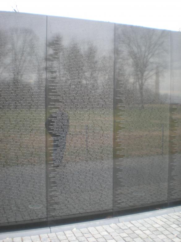 Free stock image of Vietnam Veterans Memorial created by John C. Thomas