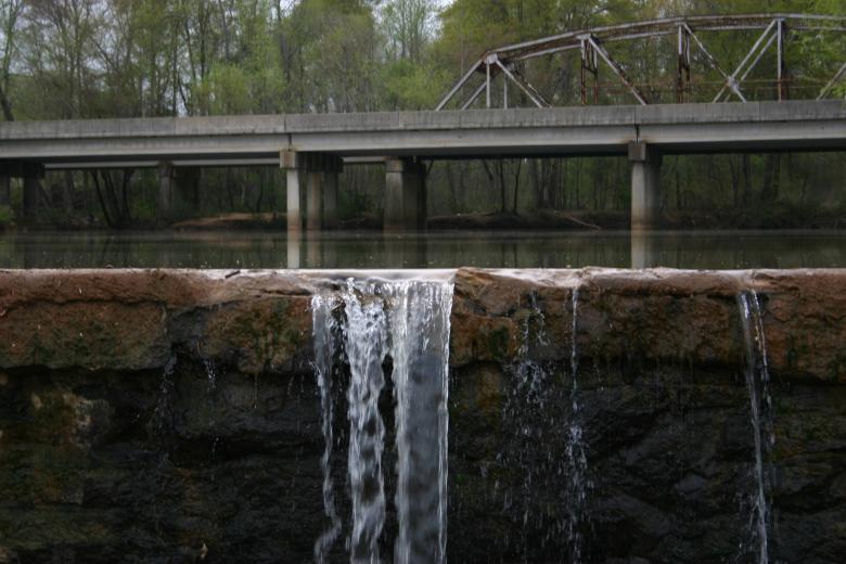 Free stock image of Truss-ell behind the dam created by Clifford M. Kinsman