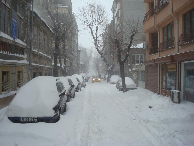 Free stock image of Snowy city streets created by Boris Kyurkchiev