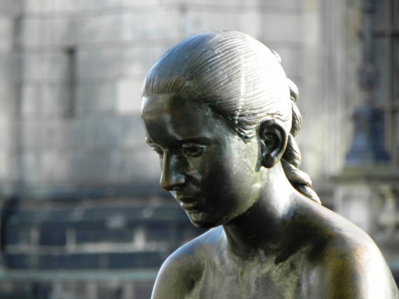 Free stock image of Statue reflecting created by Michele Prudente