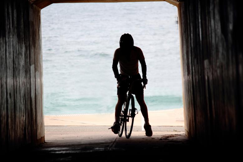 Free stock image of Cyclist in tunnel created by Joses Tirtabudi