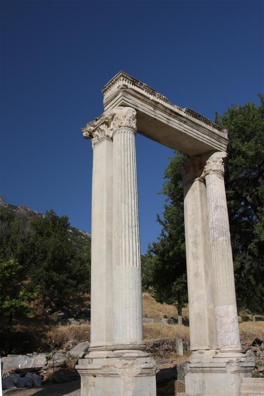Free stock image of Columns created by Geoffrey Whiteway