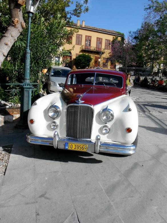 Free stock image of Vintage Car created by Sierra Metzel