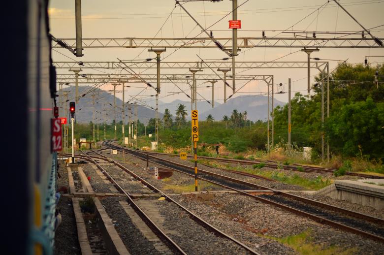 Free stock image of Railway tracks created by Pugalenthi Iniabarathi