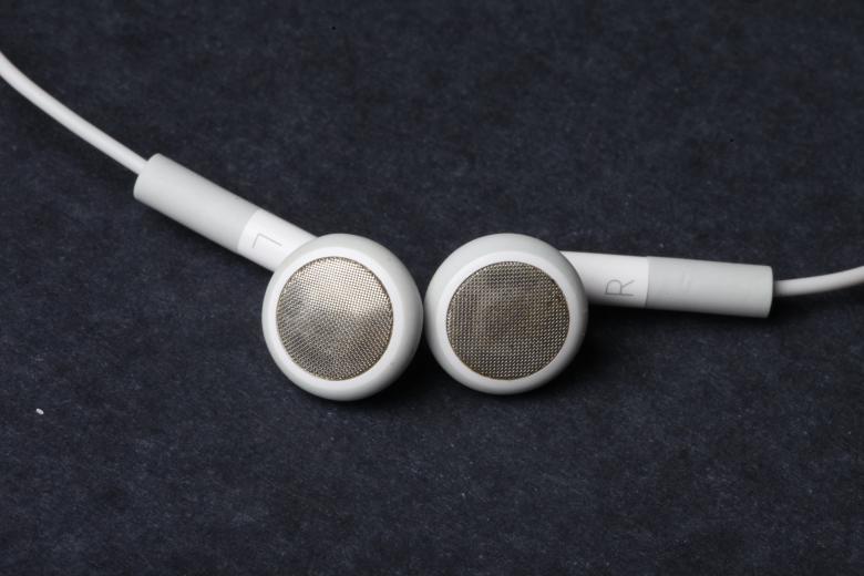Free stock image of Apple Headphones created by Jared Davidson