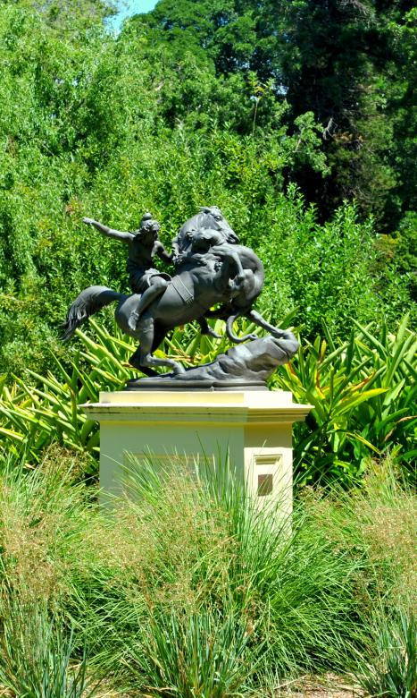 Free stock image of Statue in the garden created by Robert Priest