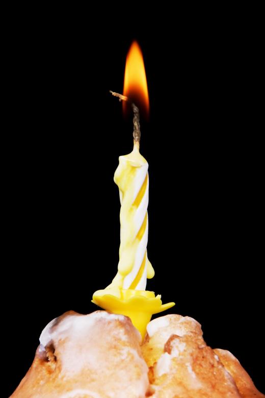 Free stock image of Cupcake with burning candle created by 2happy