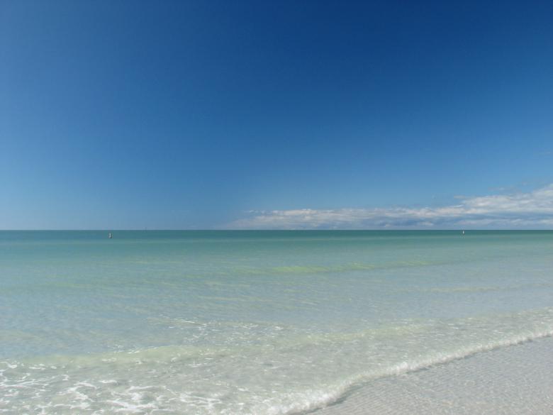 Free stock image of An ocean and beach landscape created by Benjamin Miller