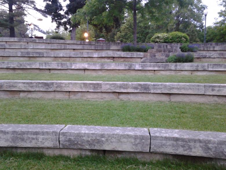 Free stock image of Lawn Seating created by Mario