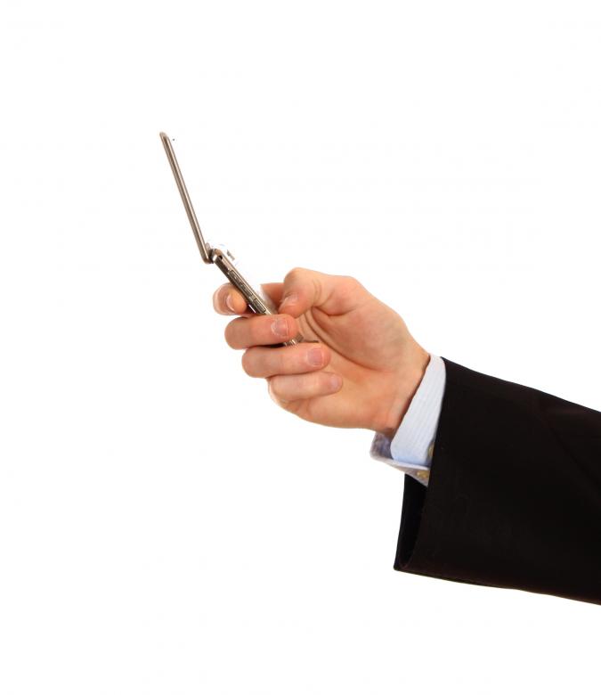 Free stock image of A hand holding a cell phone created by Benjamin Miller