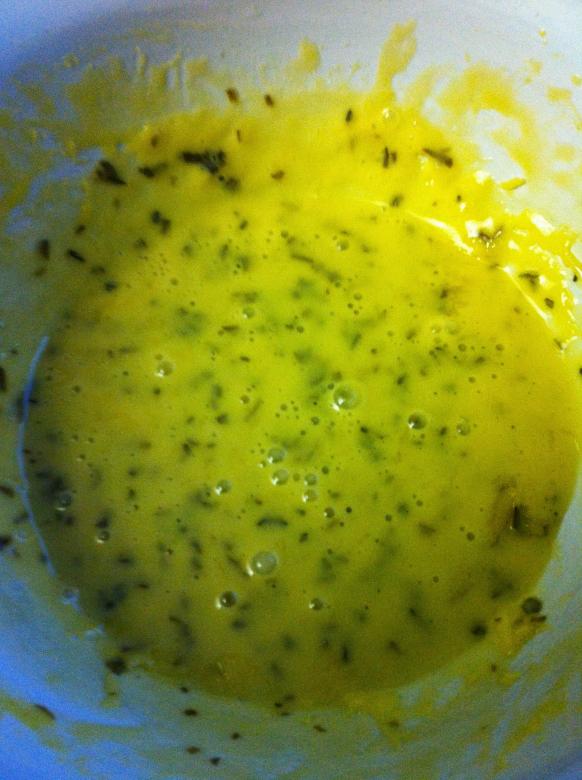 Free stock image of Bearnaise sauce in bowl created by delicopsch56
