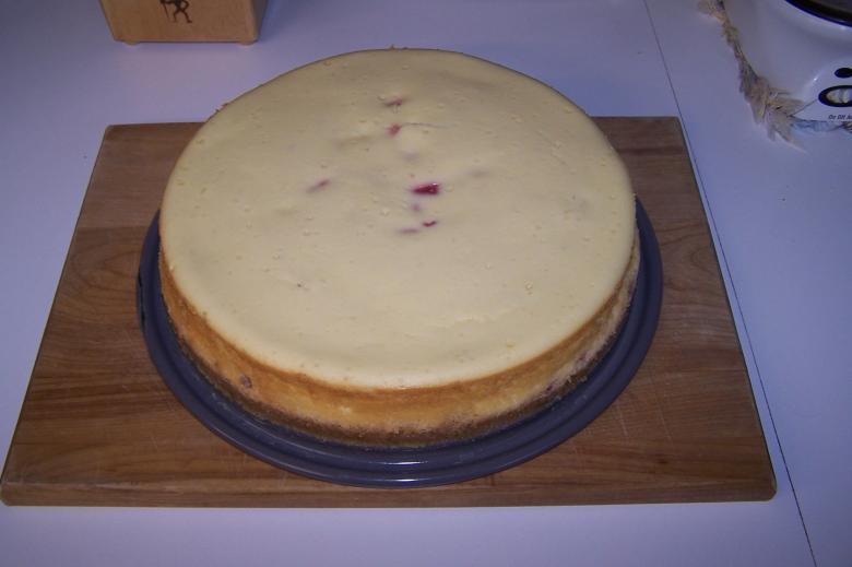 Free stock image of Cheesecake on cutting board created by delicopsch56