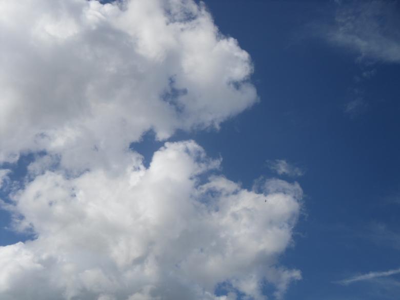 Free stock image of Blue sky and clouds created by Mark Gleeson