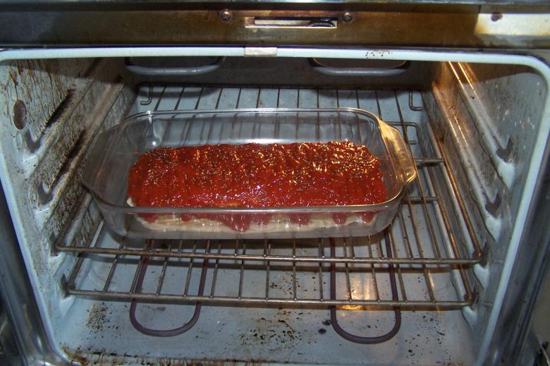 Free stock image of Meatloaf in Oven created by delicopsch56