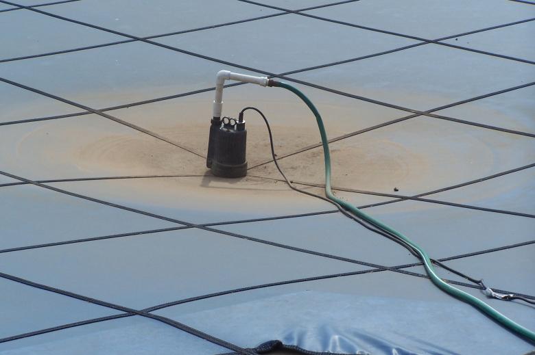 Free stock image of Pump on Pool Cover created by delicopsch56