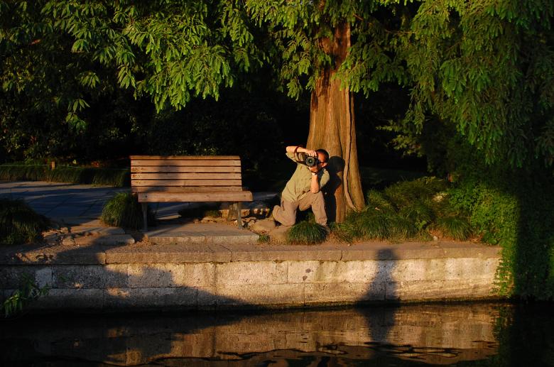 Free stock image of Photographer under a tree created by Sriratana Sutasirisap