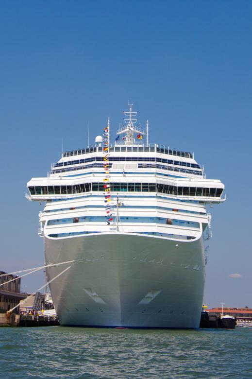 Free stock image of Cruise ship in port created by Geoffrey Whiteway