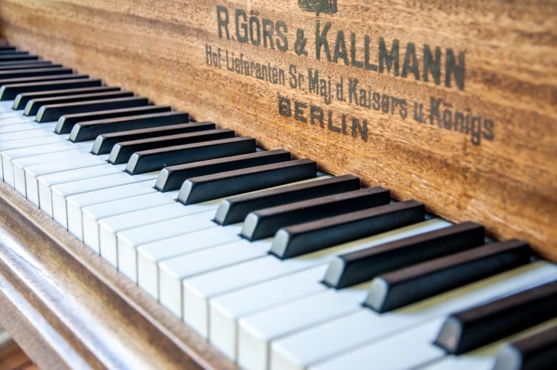 Free stock image of Closeup of antique piano keys created by Luka