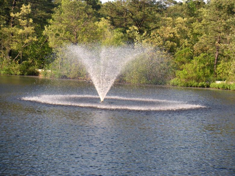 Free stock image of Water Fountain created by Vincent alvino