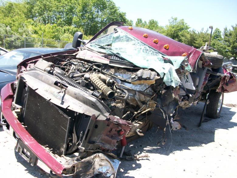 Free stock image of Smashed Truck created by Vincent alvino