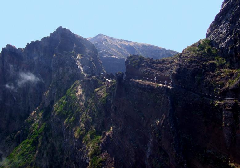 Free stock image of Hikers in the distance created by Jack Moreh