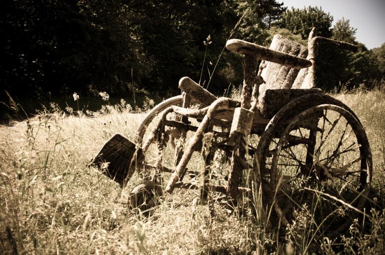 Free stock image of Abandoned Wheelchair created by Luka