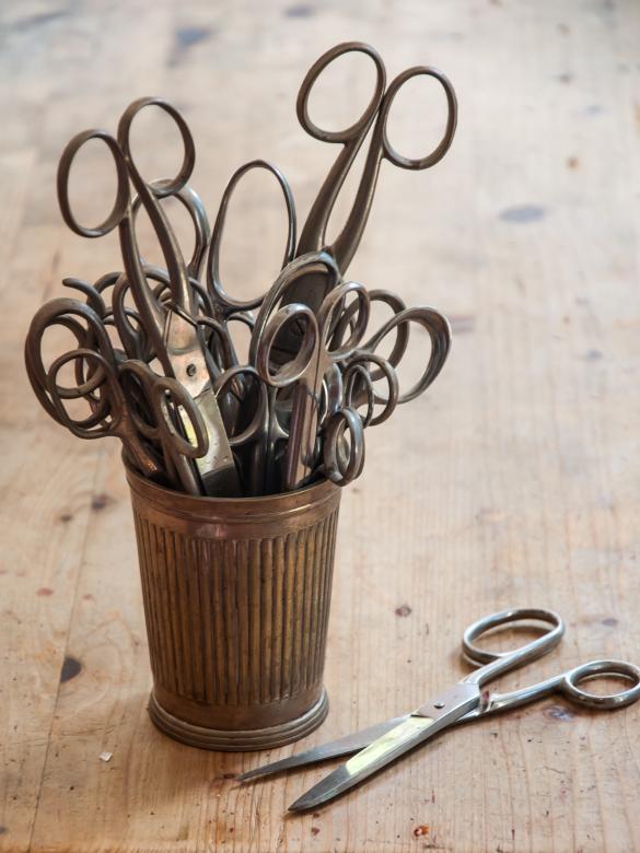 Free stock image of Old vintage scissors created by Luka