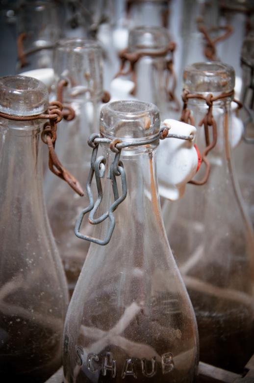Free stock image of Old bottles in wooden box created by Luka