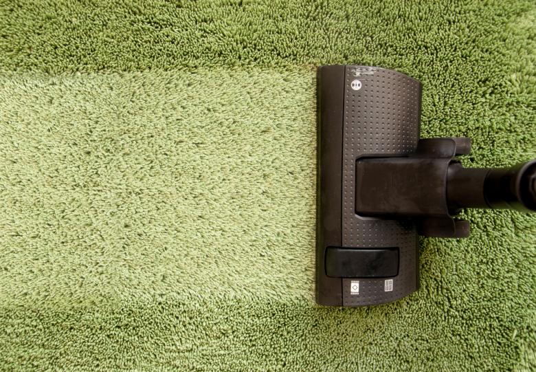 Free stock image of Vacuum cleaner on carpet cleaning created by Luka