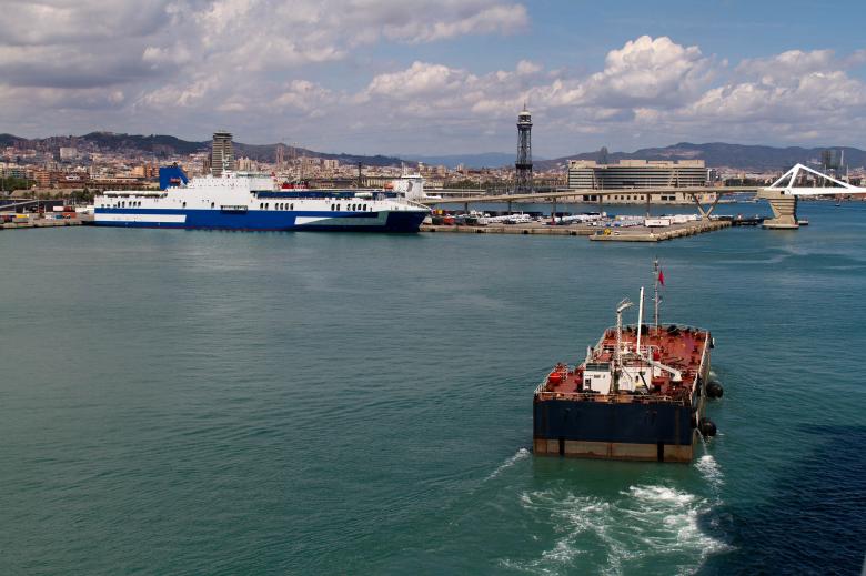 Free stock image of Tanker barge  created by Geoffrey Whiteway