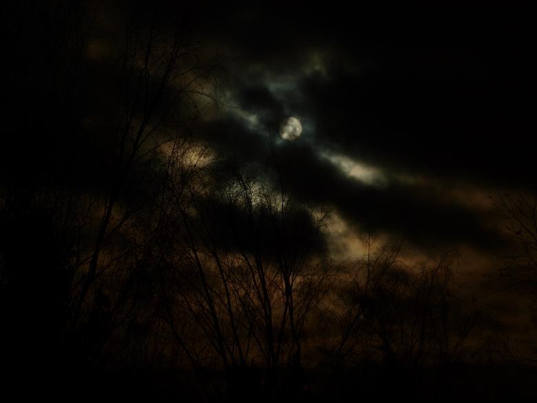 Free stock image of Dark sun created by Marko Mäkinen