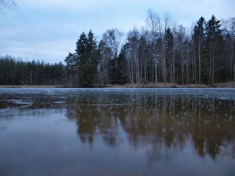 Free stock image of Frozen pond created by Marko Mäkinen