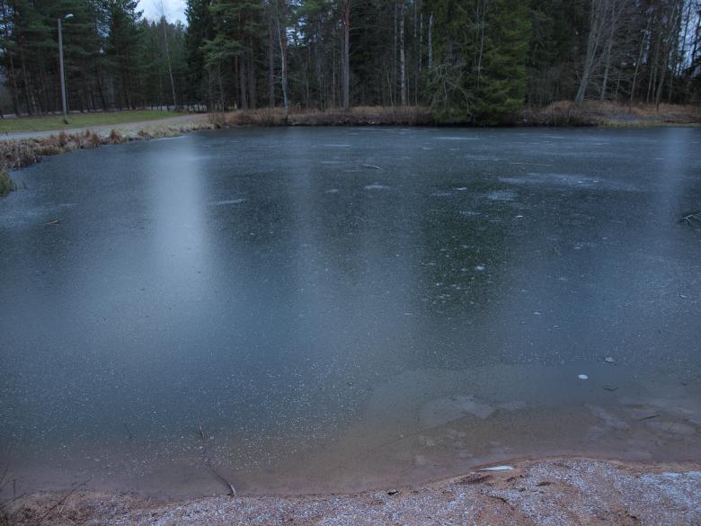Free stock image of Frozen pond created by Marko Mäkinen
