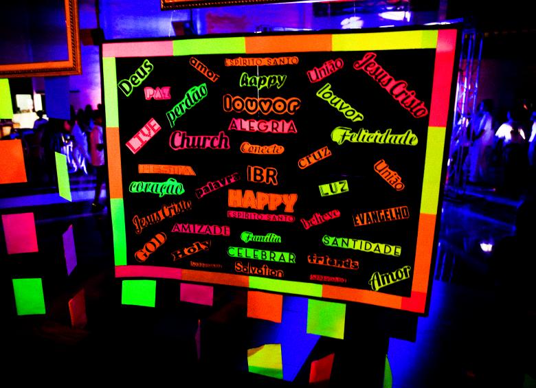 Free stock image of Board on the Entrance created by Felipe Mendes