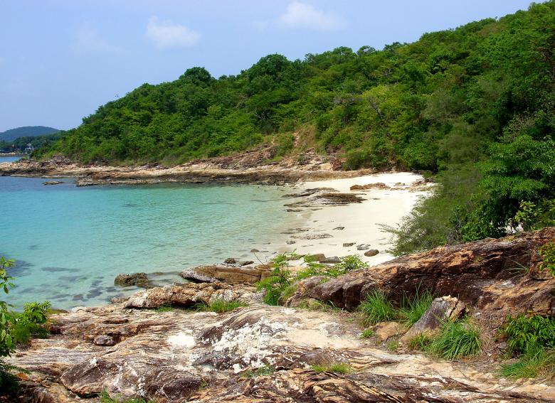 Free stock image of Rocky beach - Koh Samet, Thailand created by Chas Mac