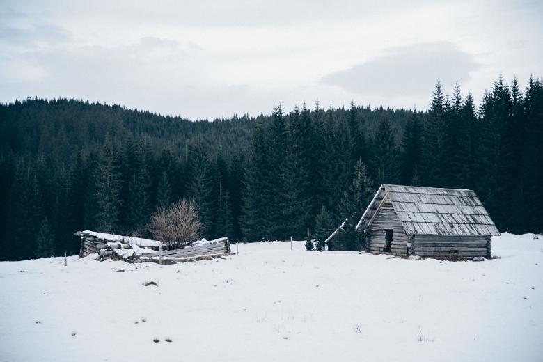 Free stock image of Lonely Cabin created by Unsplash