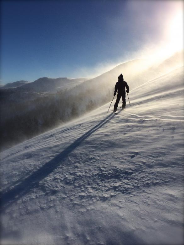 Free stock image of Skiing created by Unsplash