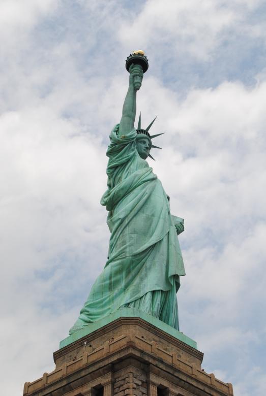 Free stock image of Statue of Liberty created by Bee 