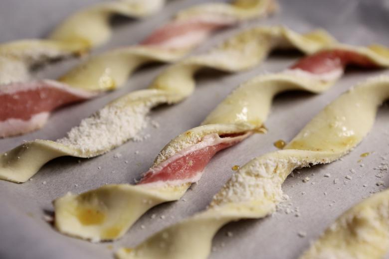 Free stock image of Curved Bacon created by Life of Pix