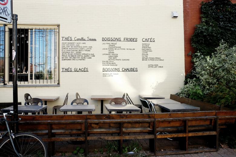 Free stock image of A resturant in the street created by Life of Pix
